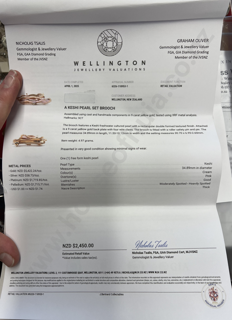 9ct Gold Pink-White Keshi Pearl Brooch - Valued at $2,450.00 Image 1++