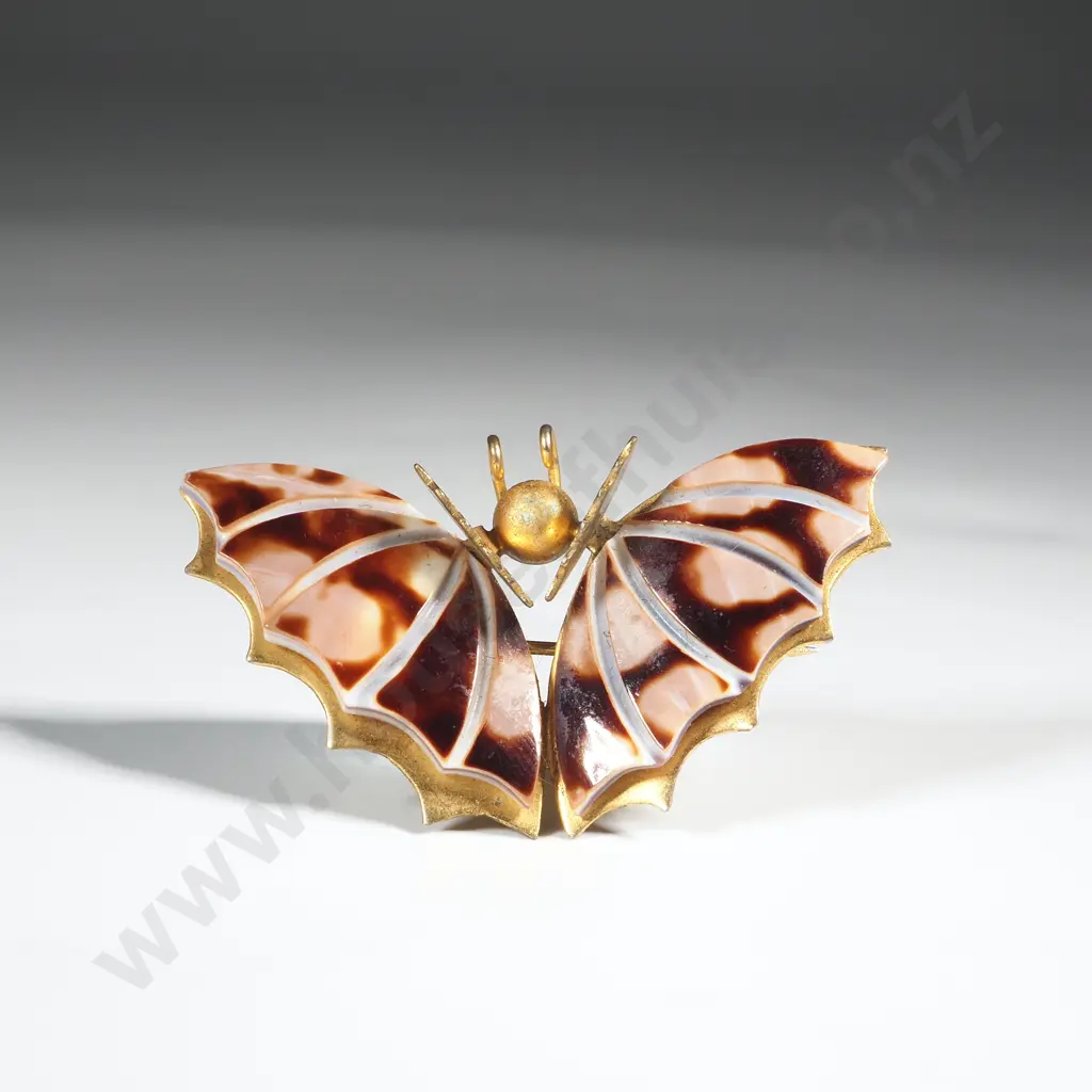 Gold Tone Sea Shell Butterfly Brooch. Circa 1970 Image 1++