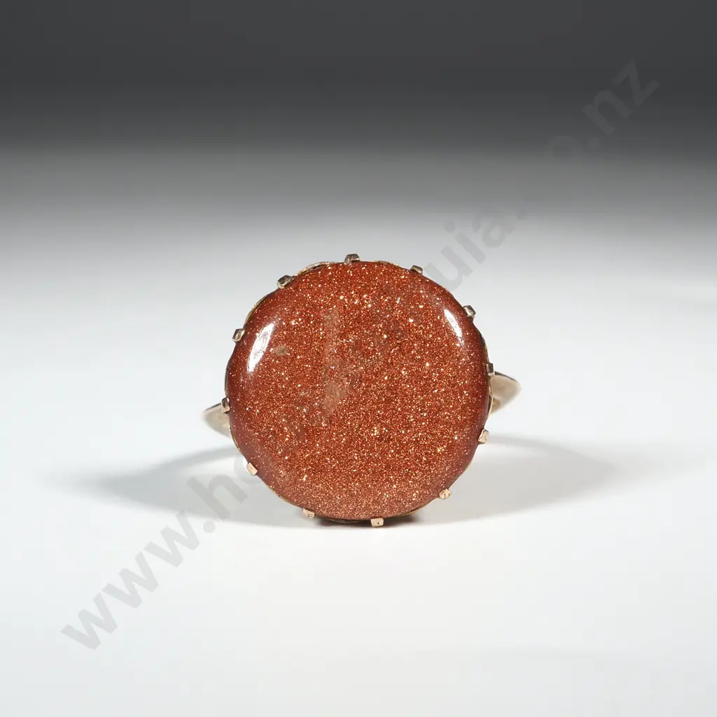 9ct Gold & Bloodstone Ring Image 1++