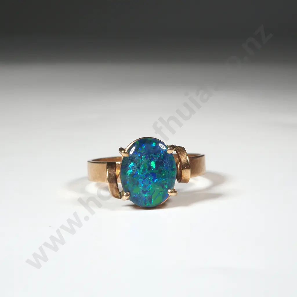 9ct Decorative Opal Ring Image 1++