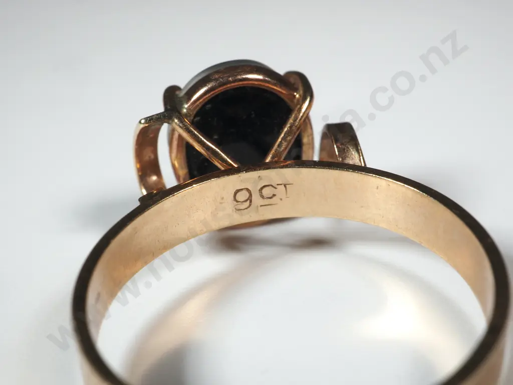 9ct Decorative Opal Ring Image 1++