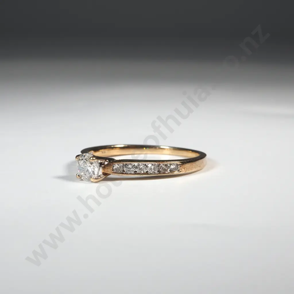 9ct Gold Diamond Ring Valued at $2699 Image 1++