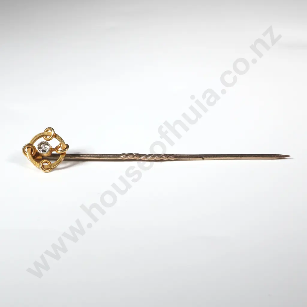 15ct Gold Stick pin w Diamond Image 1++