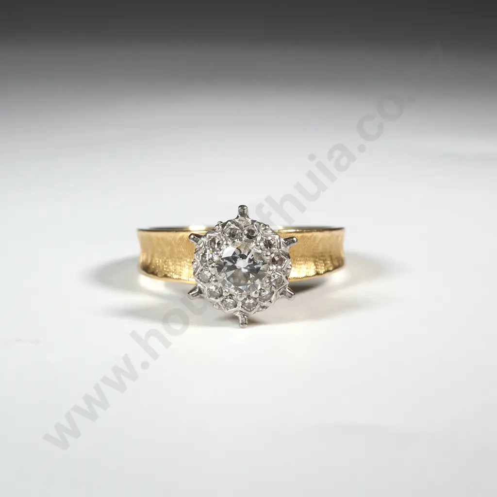 18ct Gold Diamond Ring Image 1++