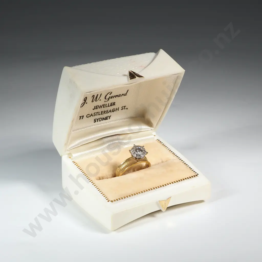 18ct Gold Diamond Ring Image 1++
