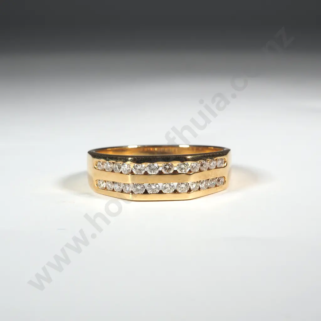 18ct God Double Banded Diamond Ring Image 1++