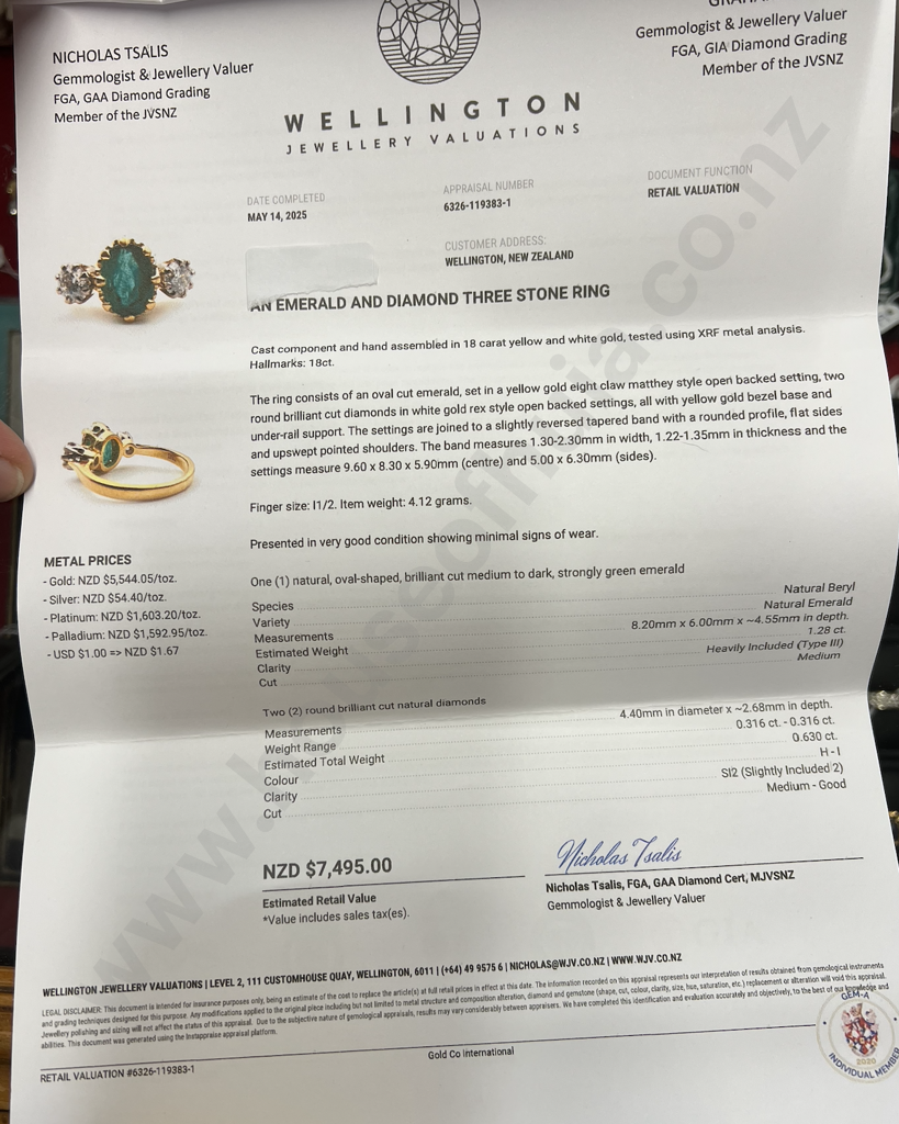 18ct Gold & Diamond Ring - Valued at $7,495 Image 1++