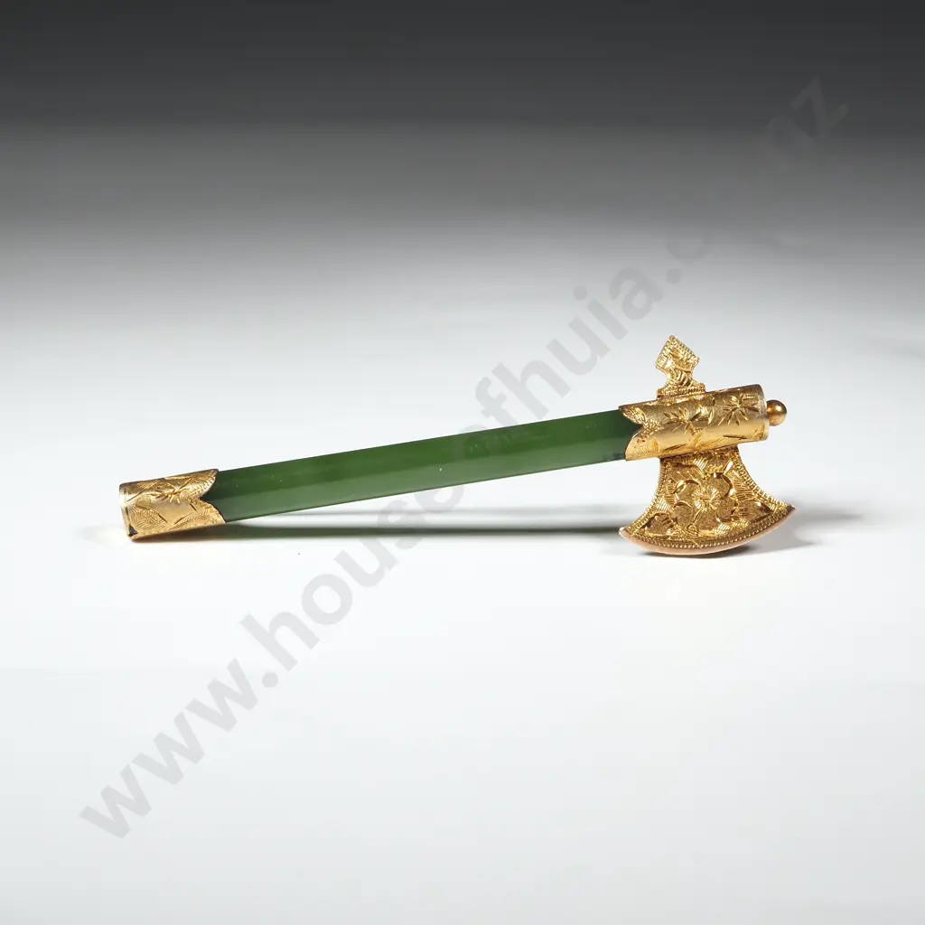 Colonial New Zealand Greenstone & 9ct Gold Axe Brooch Image 1++