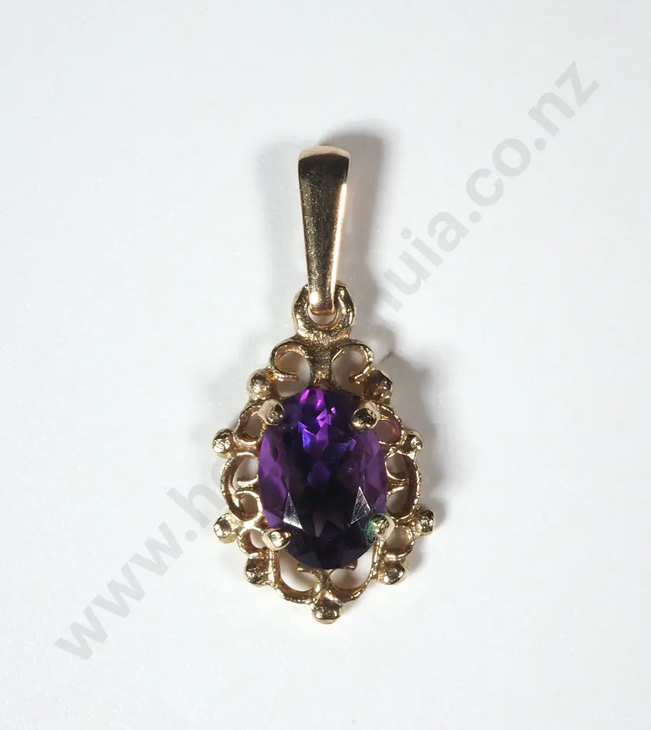 9ct Gold Purple Gem Pendant Image 1++