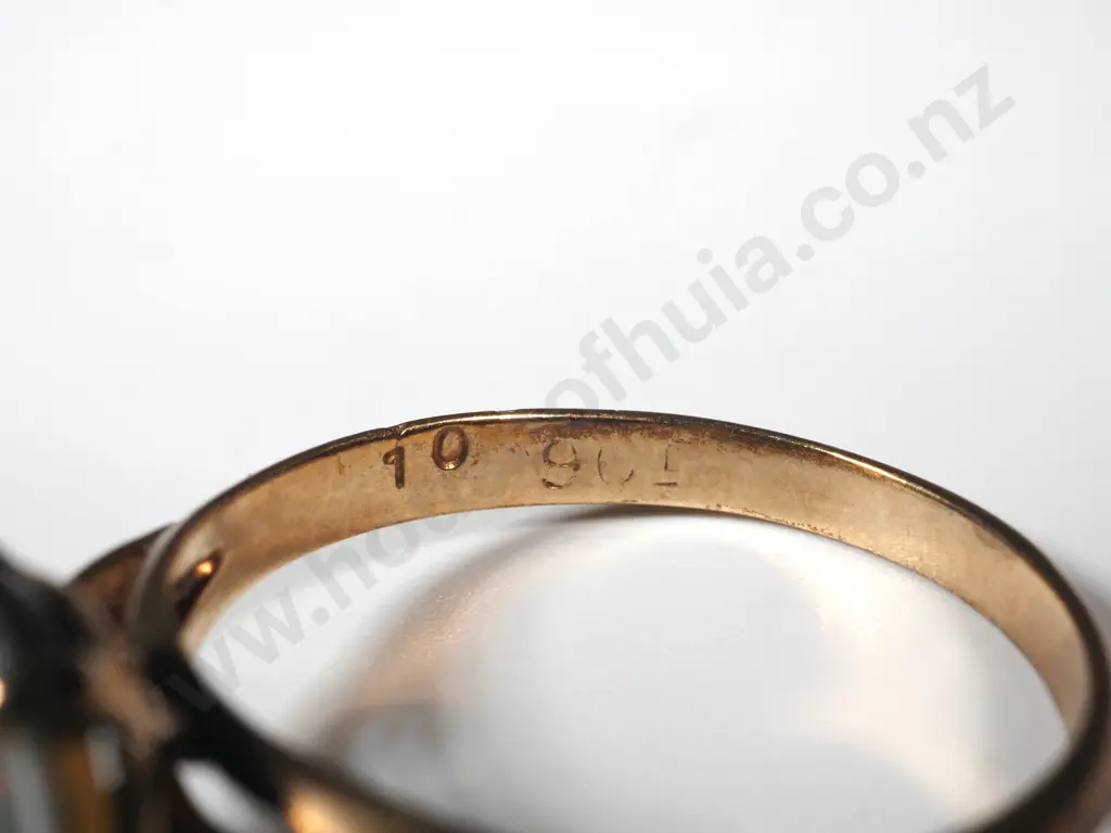 9ct Gold Opal Doublet Ring Image 1++