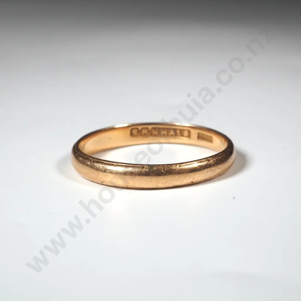 18ct Gold Wedding Band Image 1++