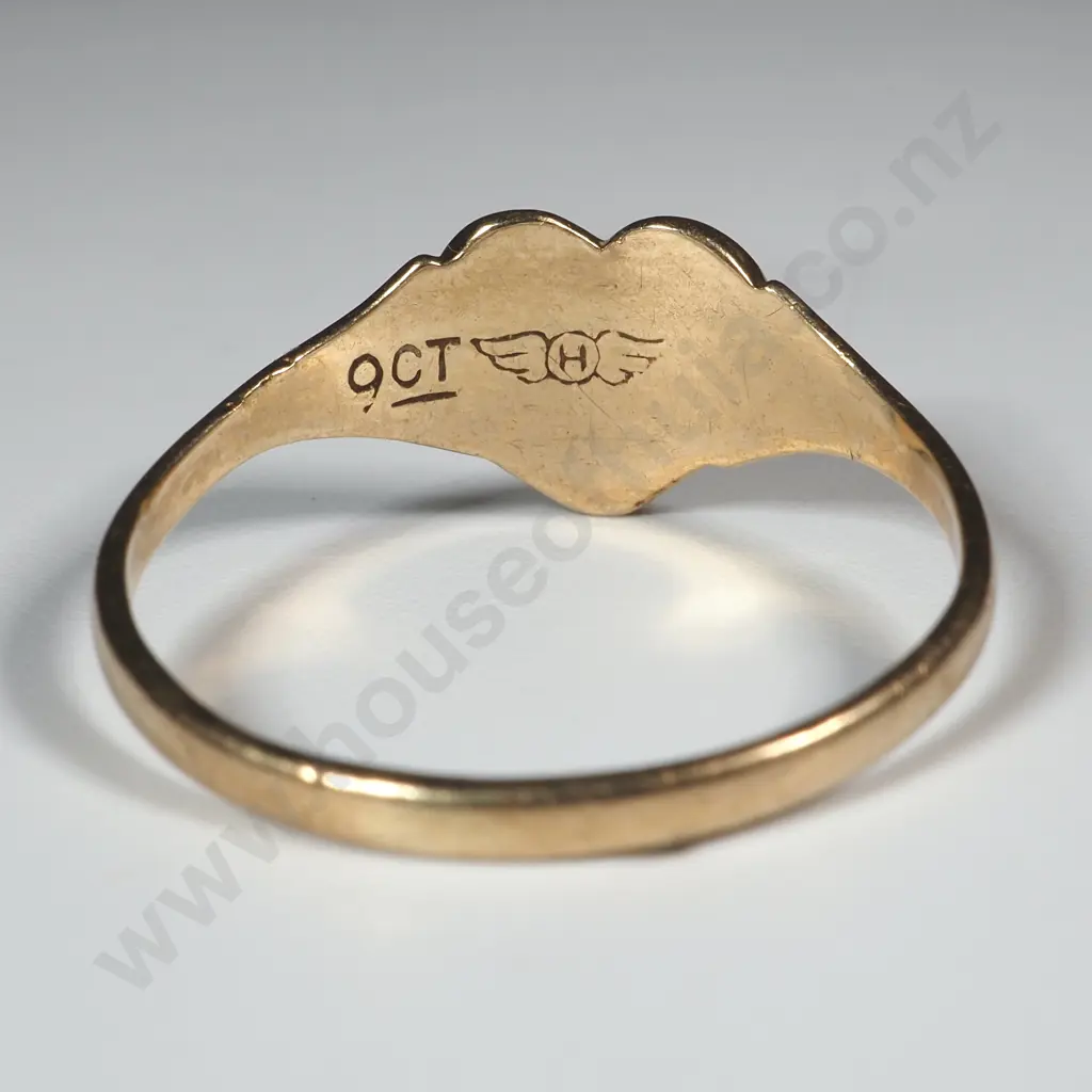 9ct Gold Heart Signet Ring Image 1++