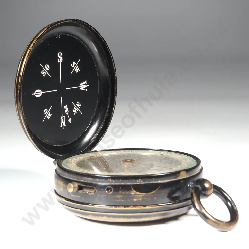 Brass Pocket Compass Image 1++