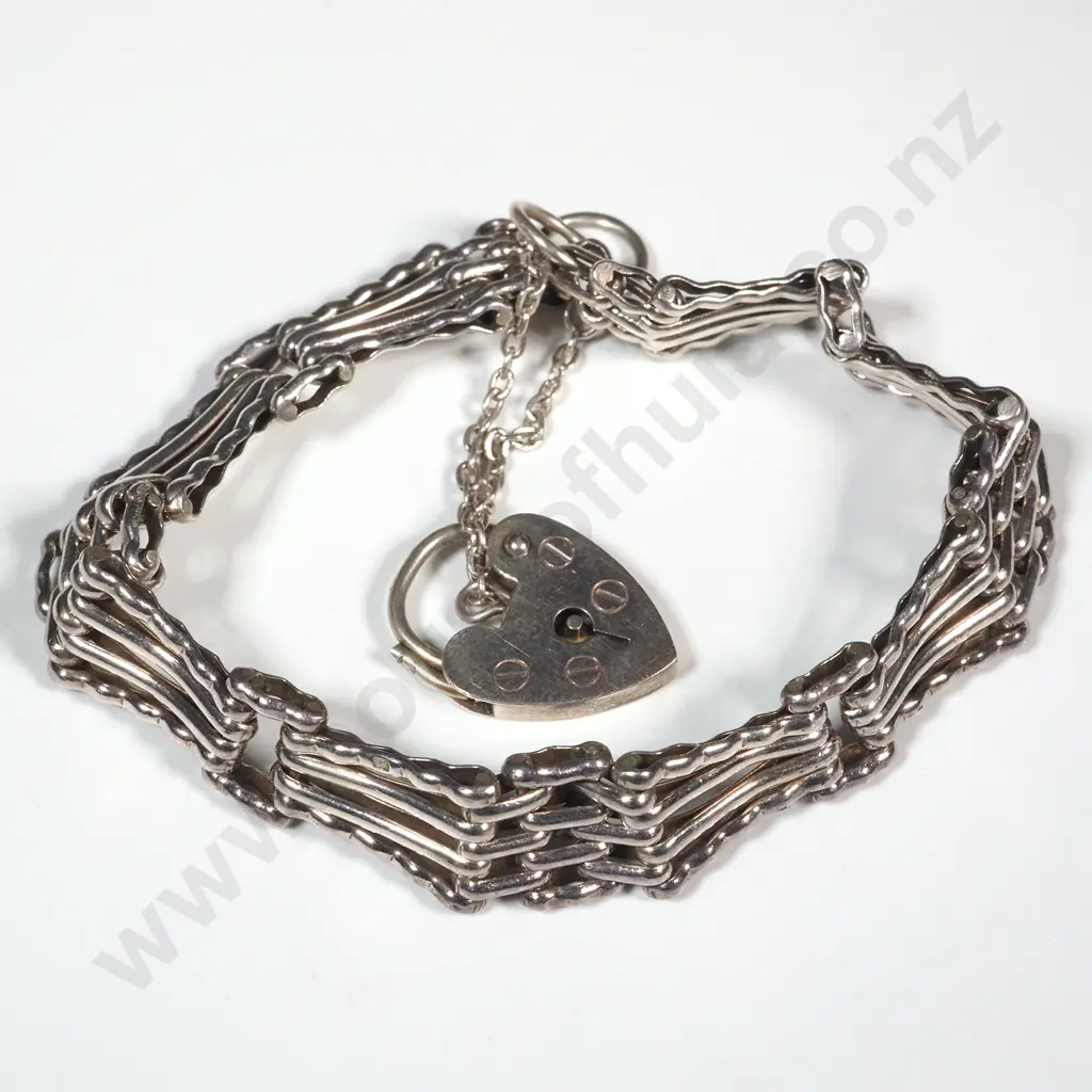 Sterling Silver Gate Bracelet w Locket Image 1++