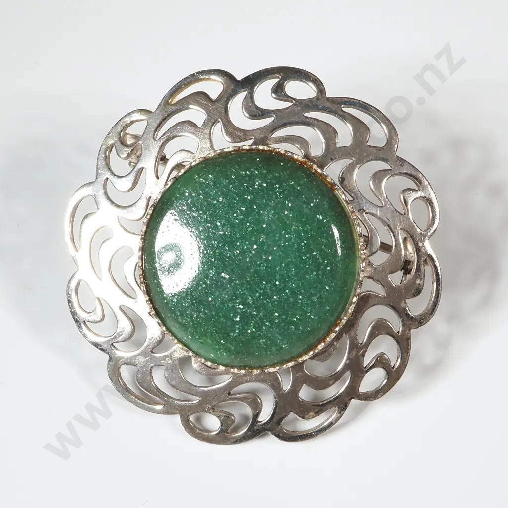 Sterling Silver & Green Aventurine Circular  Brooch. Image 1++
