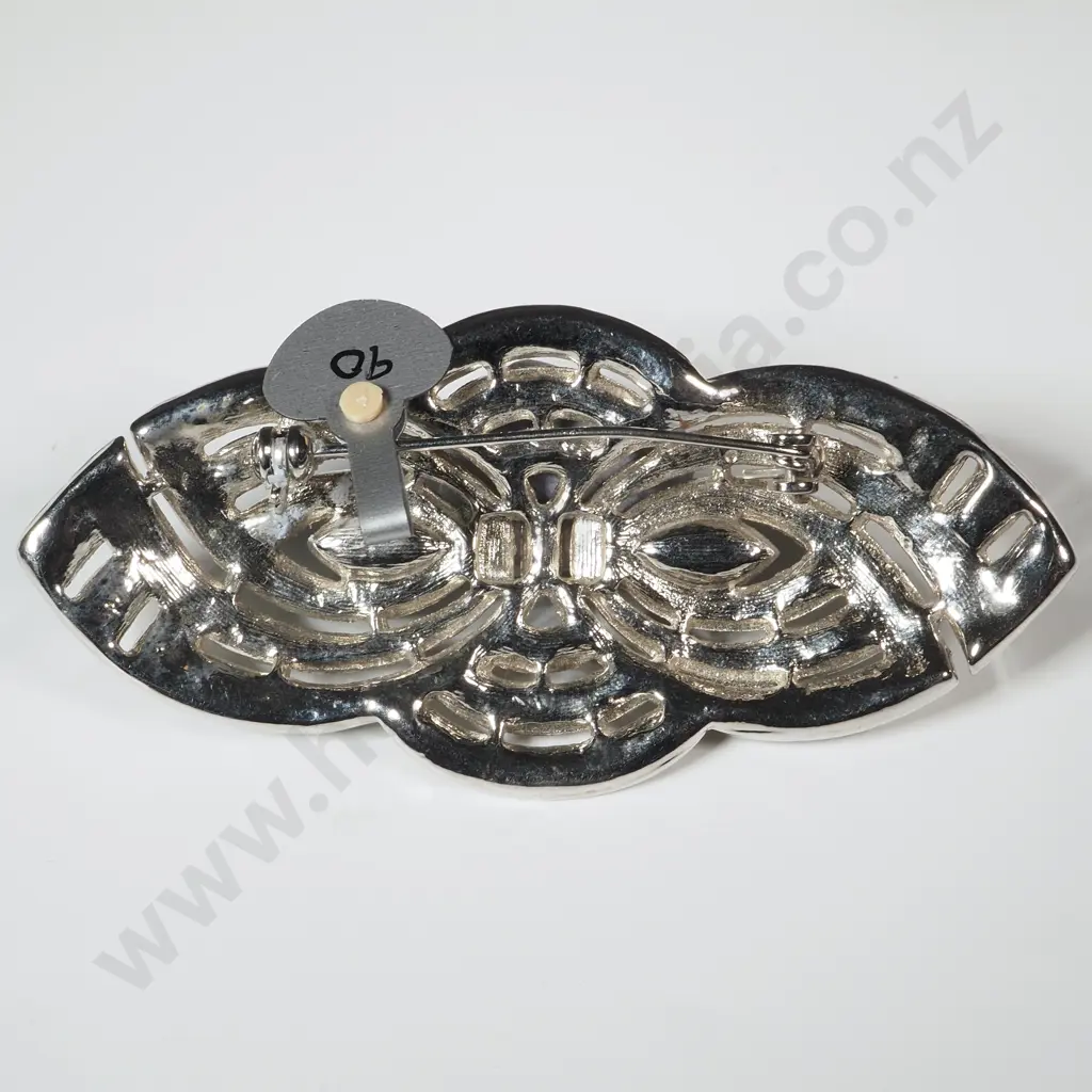 Vintage 1950s Mid Century Rhinestone & Silver Toned Swirl Pin  Image 1++