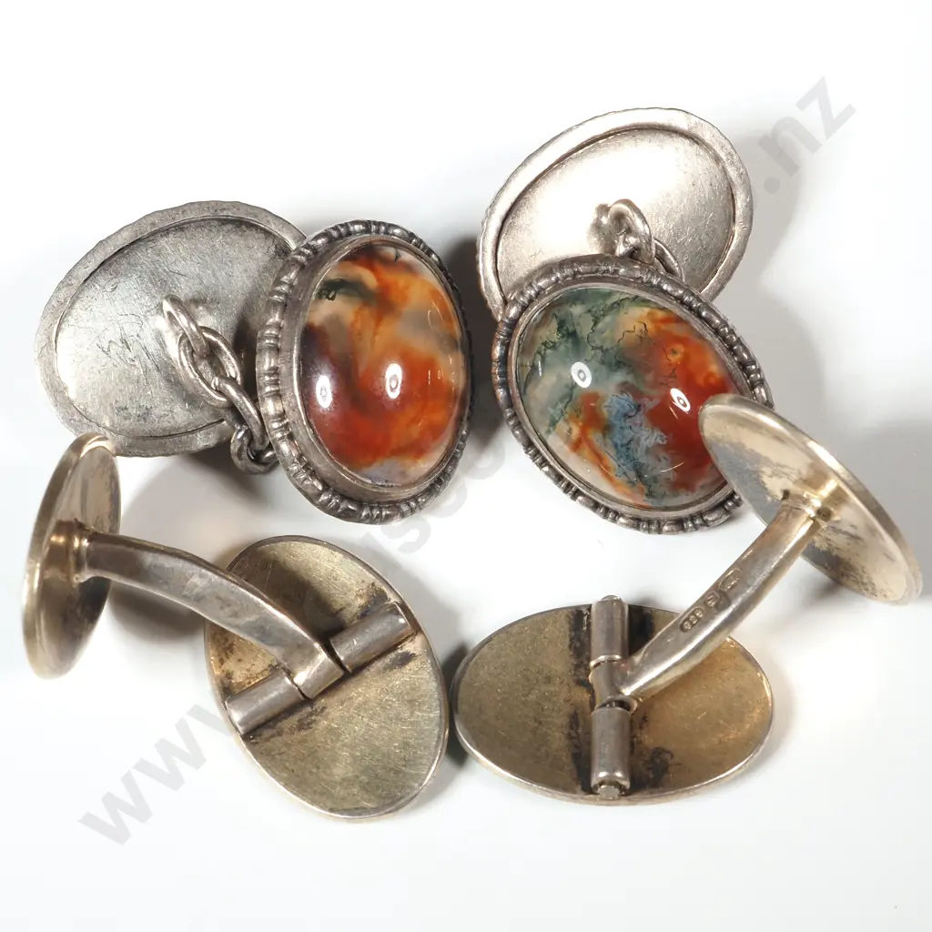 Pair of Agate Cufflinks & a Pair of Green Enamel Cufflinks  Image 1++