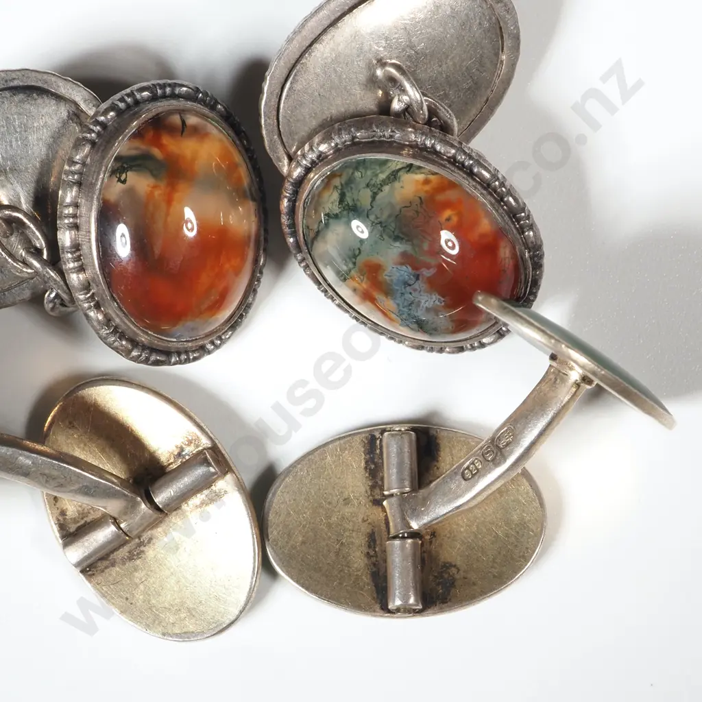 Pair of Agate Cufflinks & a Pair of Green Enamel Cufflinks  Image 1++