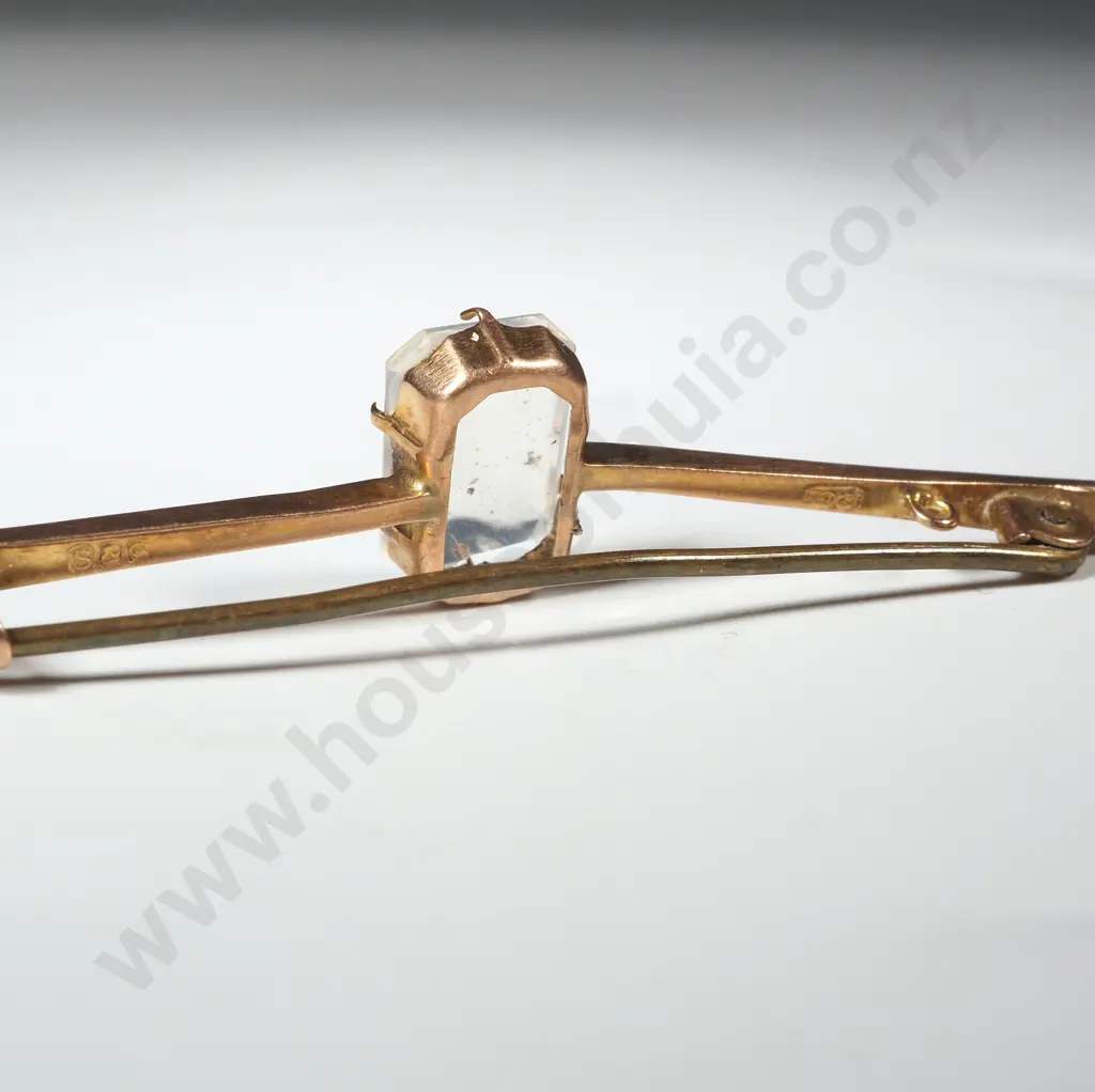 9ct Gold Moonstone Brooch Image 1++