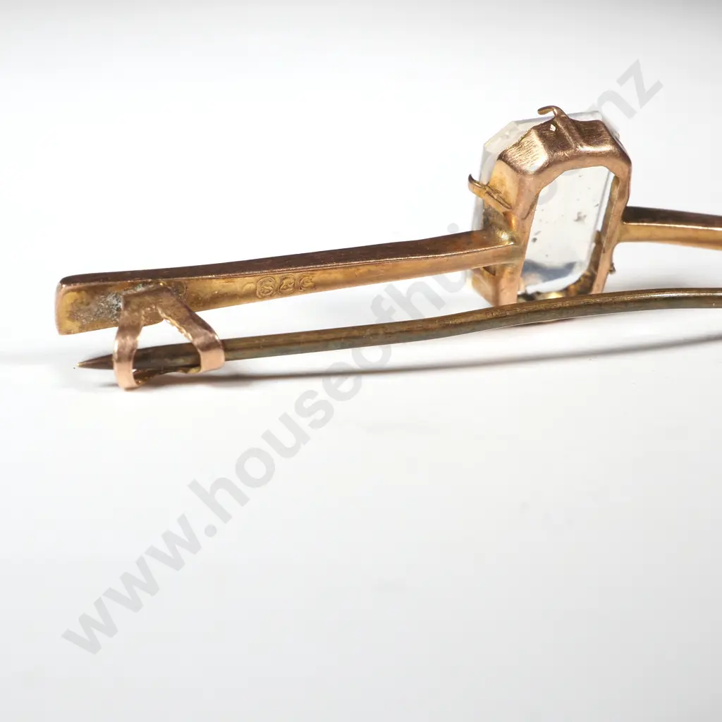 9ct Gold Moonstone Brooch Image 1++