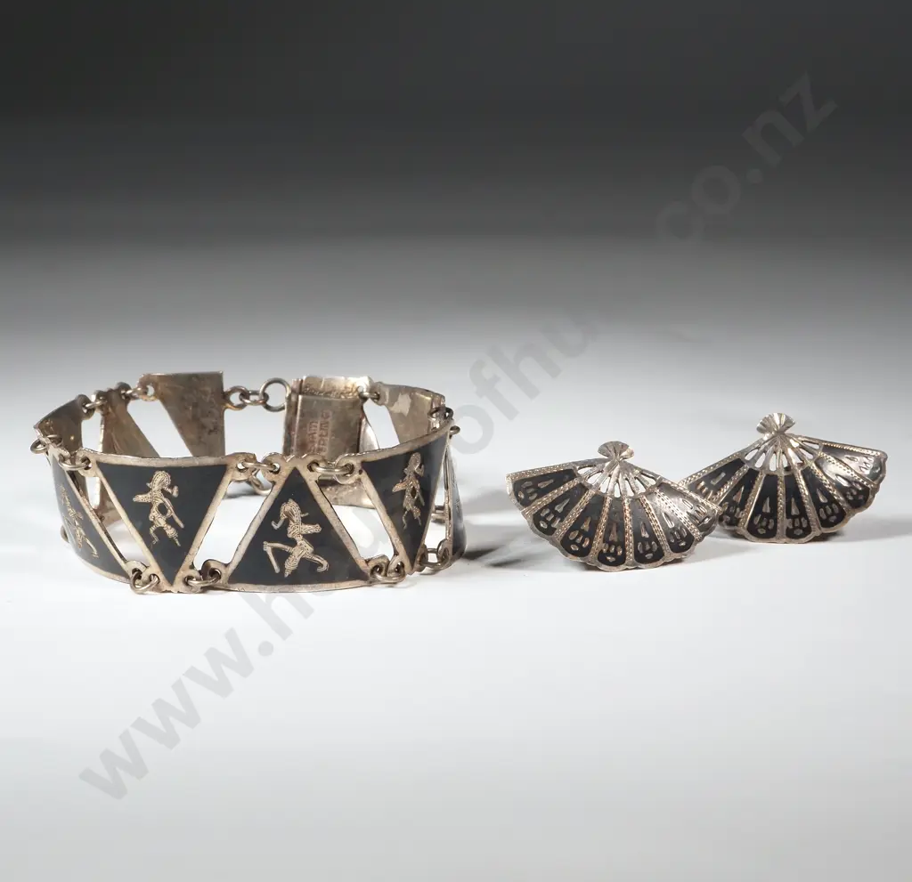 Sterling Silver Thai Bracelet & Earrings. Image 1++