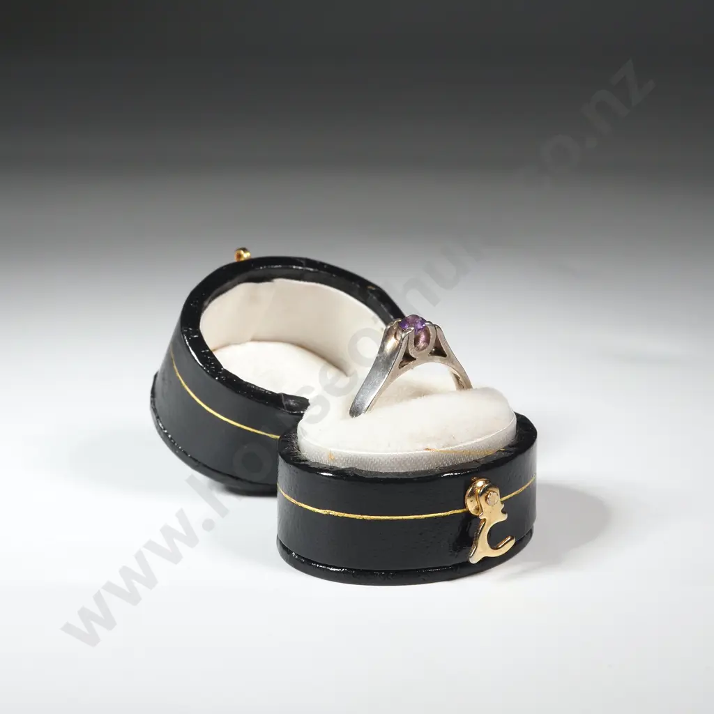 Sterling Silver Ring w Mauve Gem. Image 1++