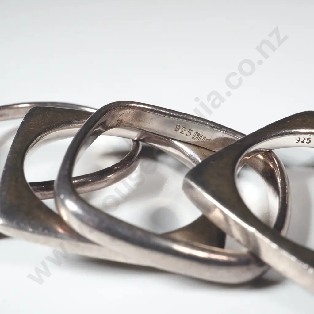 Four Vintage Sterling Silver Rings Incl One Paua Image 1++