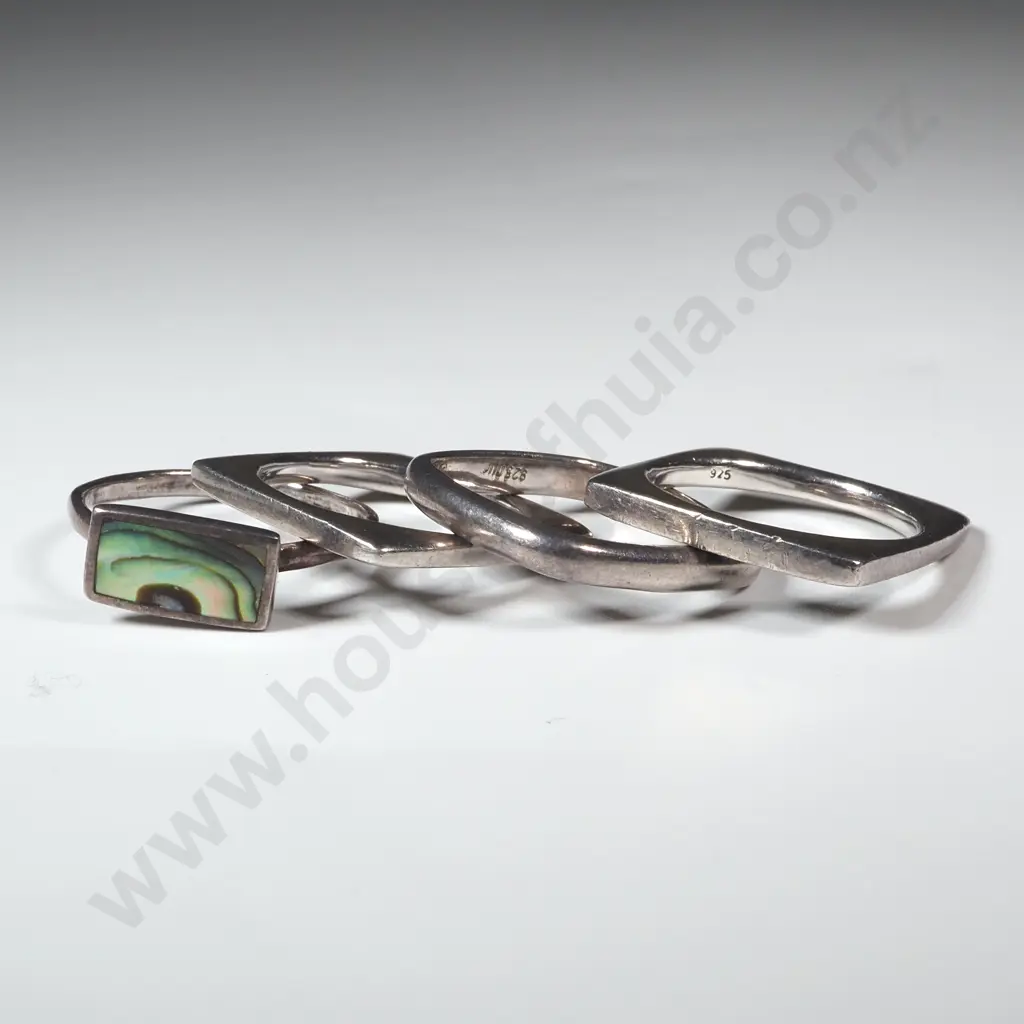 Four Vintage Sterling Silver Rings Incl One Paua Image 1++