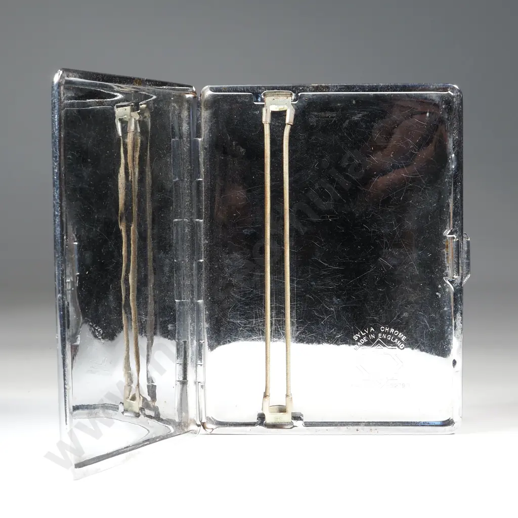 Vintage English Metal Cigerette Case Image 1++
