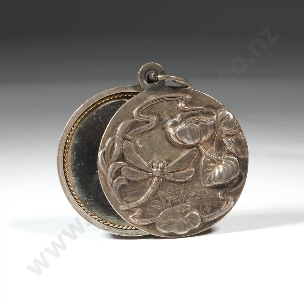 900 Silver Art Nouveau Pendant Locket Image 1++