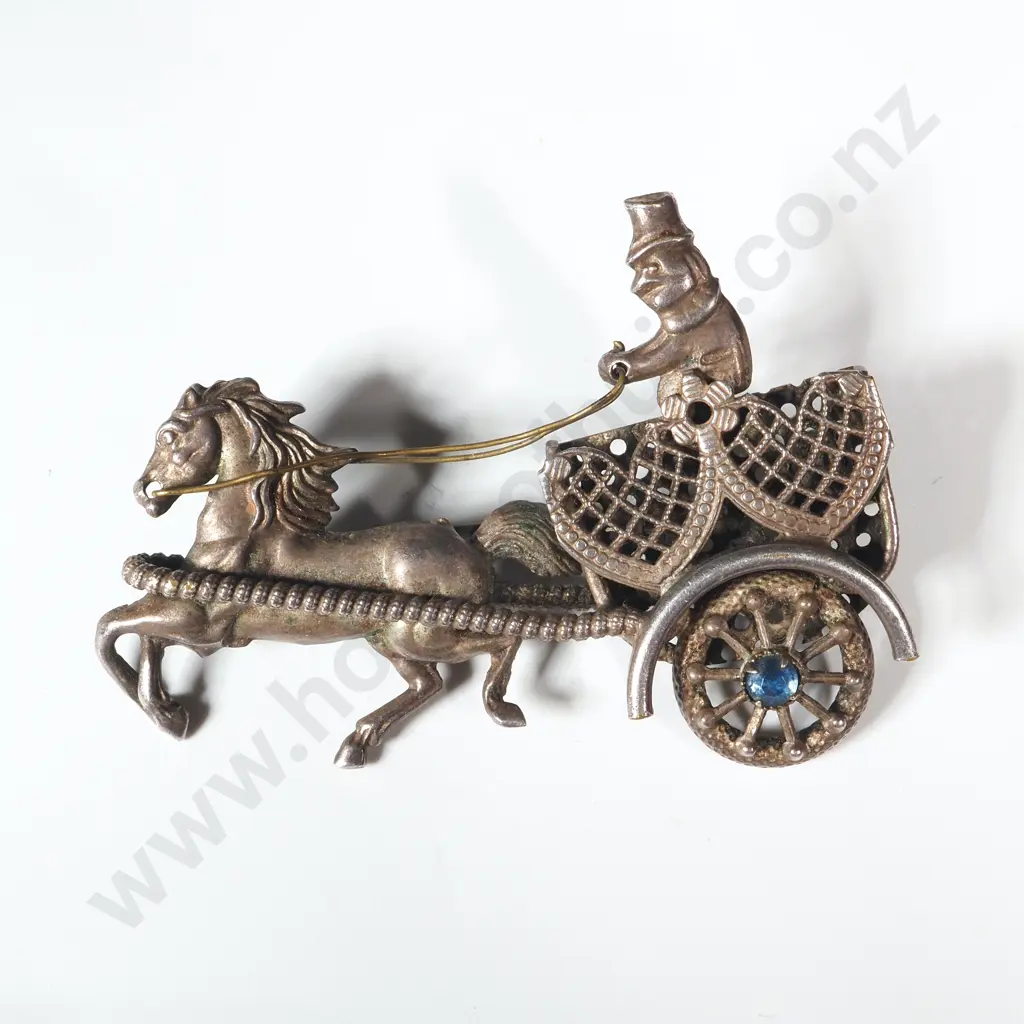 Sterling Silver Brooch In The Form Of A Horse & Carriage With Blues Stone & Two Filigree Hearts Image 1++