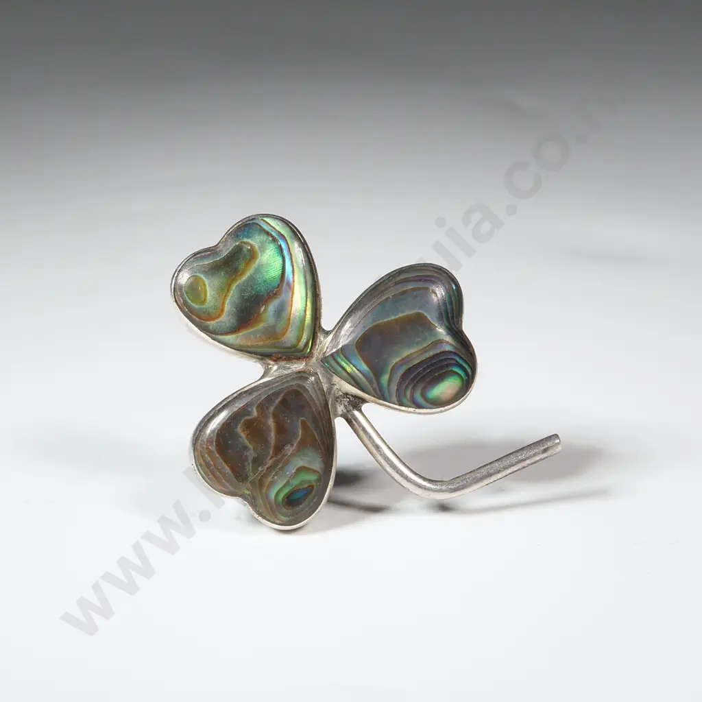 Paua Shell Shamrock Brooch Image 1++