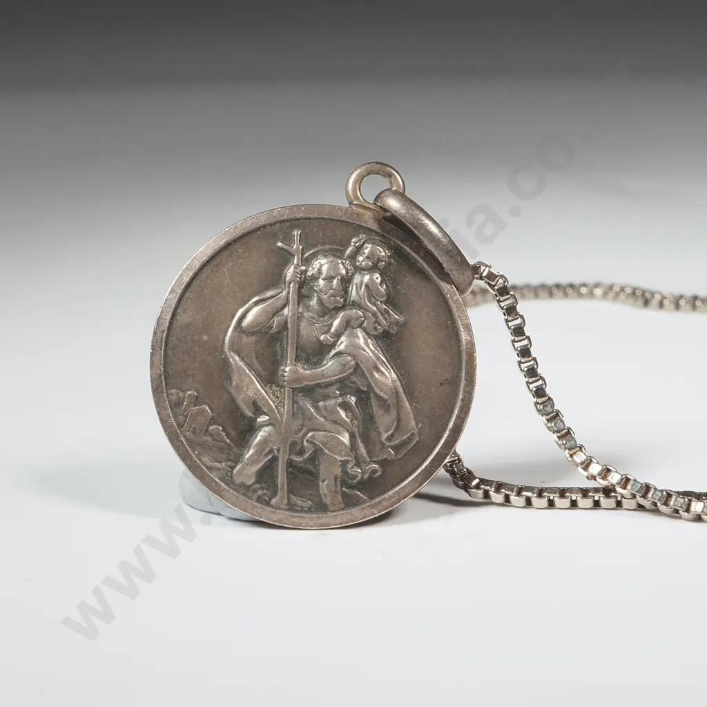 Sterling Silver St Christopher & Box Link  Chain Image 1++