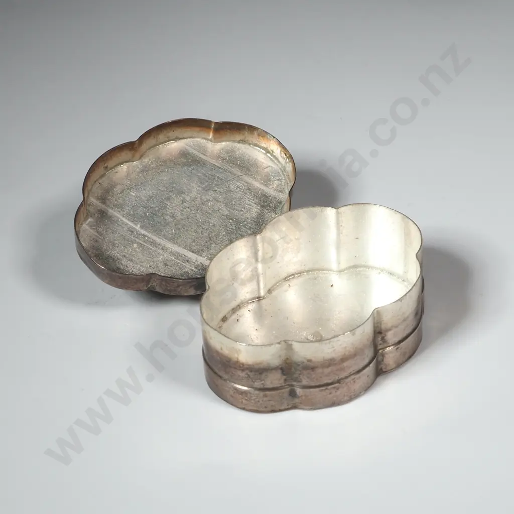 Sterling Silver Pill Box Set with a Cabochon Stone  Image 1++