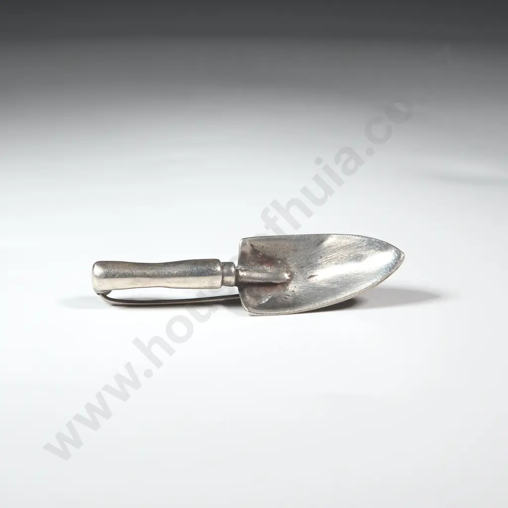 Sterling Silver Brooch in the Form of a Trowel  Image 1++