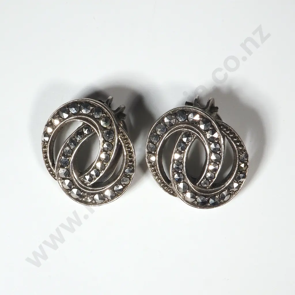 Pair Of Vintage Sterling Silver Marcasite Clip On Earrings Image 1++