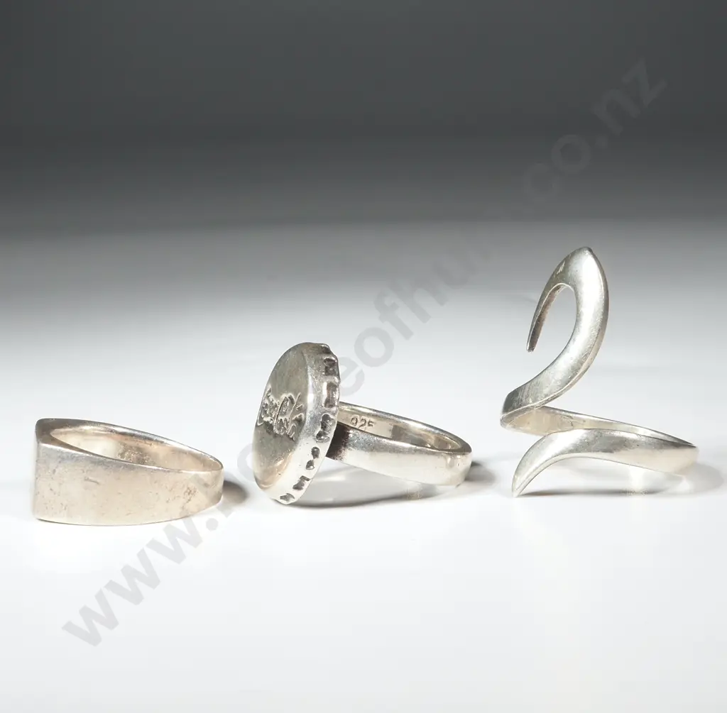 Three Sterling Silver Rings Image 1++
