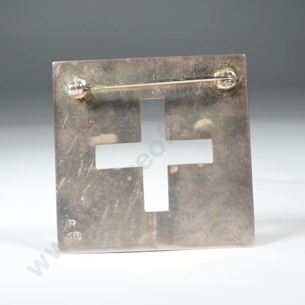 Sterling Silver Cross Brooch. Image 1++