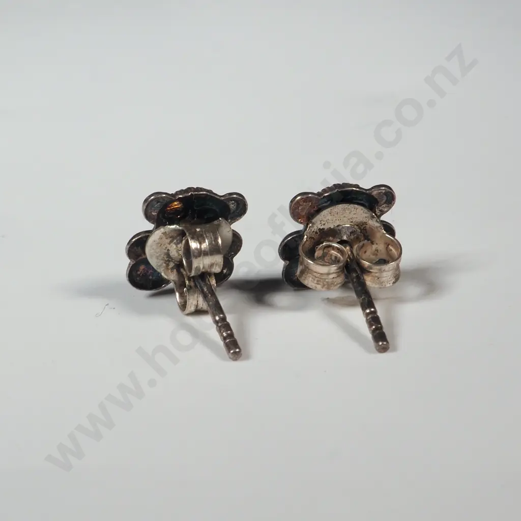 Pair Of Sterling Silver Stud Earrings In The Form Of A Teddy Bear Image 1++