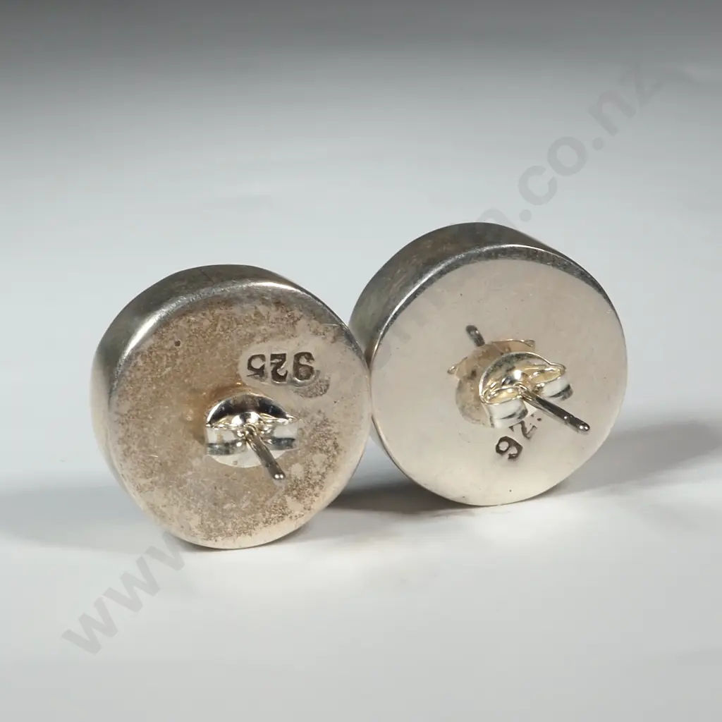 Pair Of Sterling Silver Hoop Earrings With Infinity Closure Image 1++