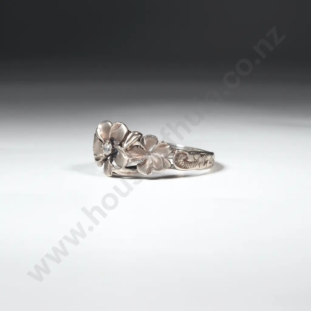 Sterling Silver Open Work Ring w Central White Stone Image 1++