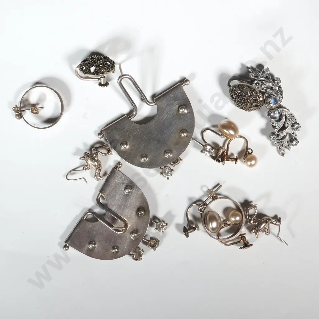 Seven Pairs of Sterling Silver Earrings  Image 1++