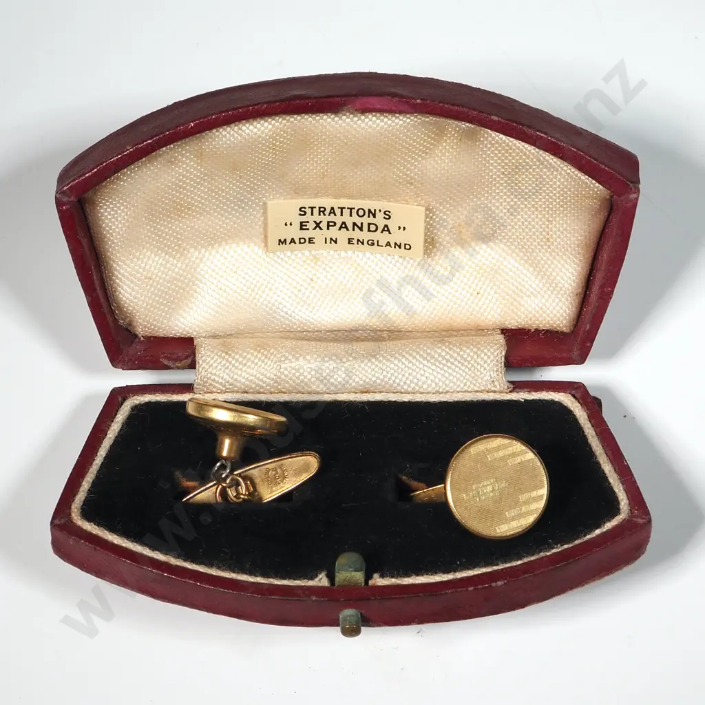 Pair of Vintage Stratton Expanda  Rolled Gold Front Cufflinks in Original Box. Image 1++