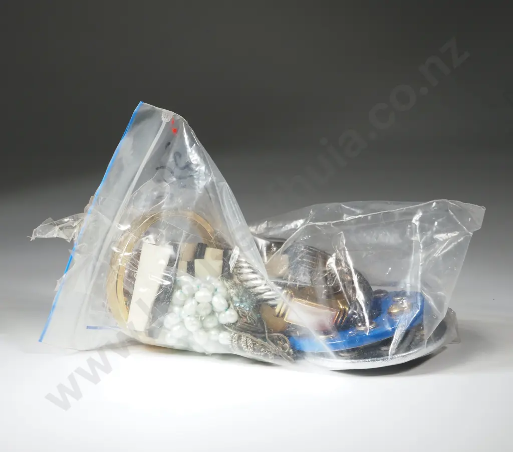 Lot of Belt Buckles & Bracelets. Image 1++