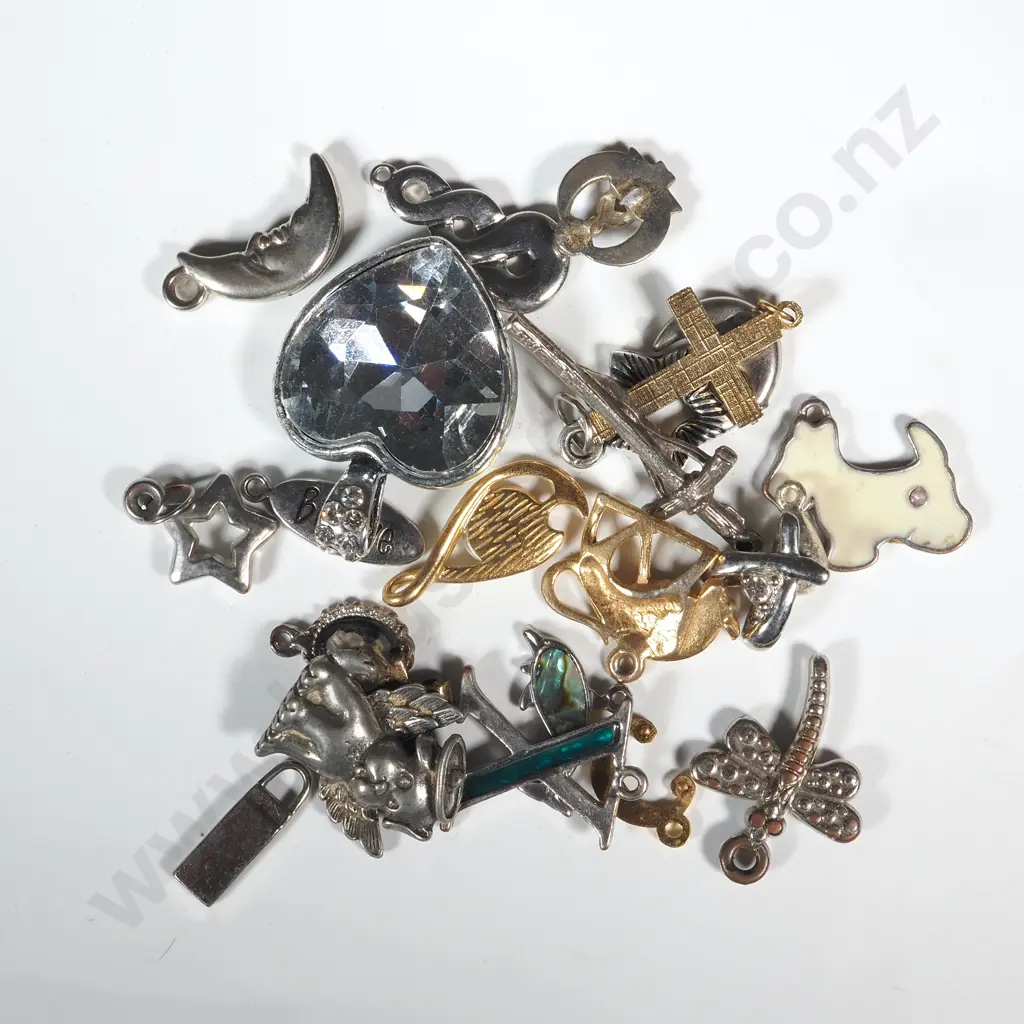 Lot of Assorted Costume Pendants. Image 1++