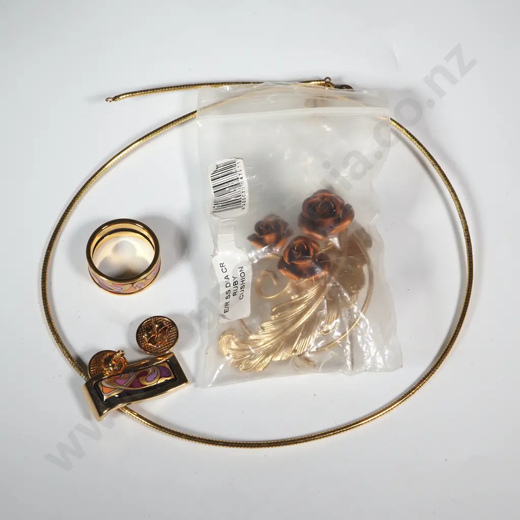 Set of Enamelled/Gold Coloured Ring Pendant & Chain & Earrings& a leaf/Rose Brooch. Image 1++