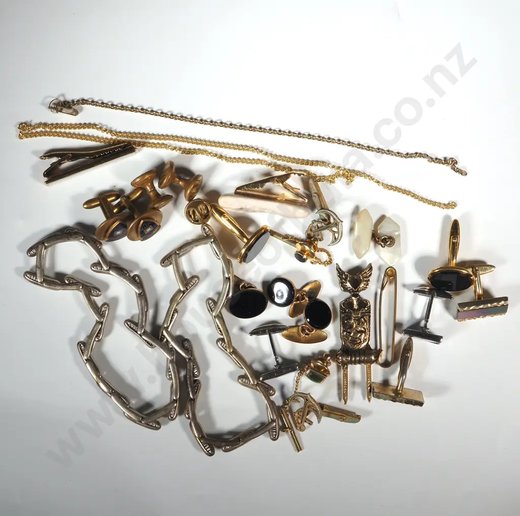 Assorted Lot of Costume Mens Jewellery. Image 1++