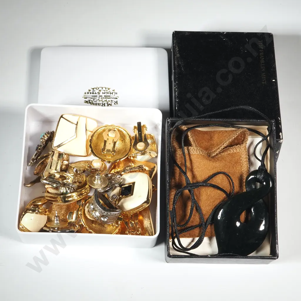 Franklin Mint Teddy Bear Gold Coloured Brooch, Box Of Gold Costume Earrings. Black Glass Maori Pendant w Cord. Image 1++