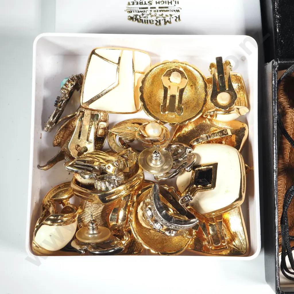 Franklin Mint Teddy Bear Gold Coloured Brooch, Box Of Gold Costume Earrings. Black Glass Maori Pendant w Cord. Image 1++