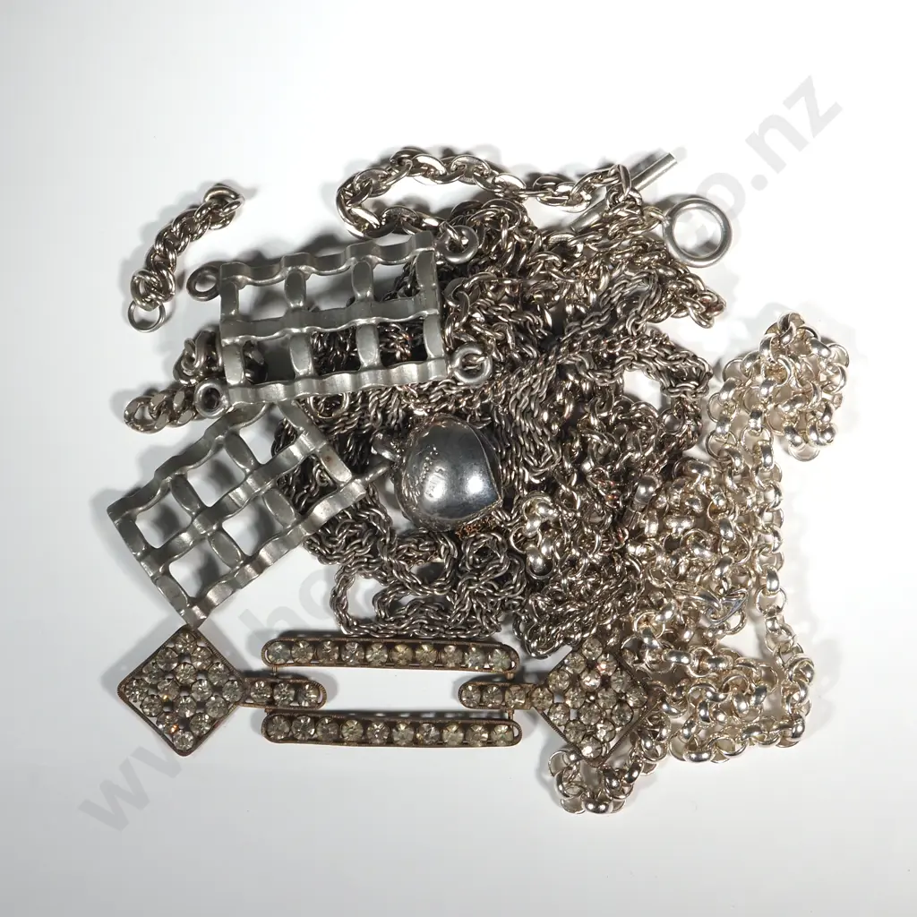 Assorted Lot of Costume Silver Coloured Chains & Attachments. Image 1++
